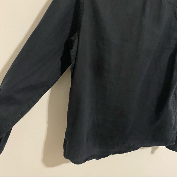 UNTUCKit Dark Navy Blue Linen Button Up Shirt size Large - Picture 9 of 9